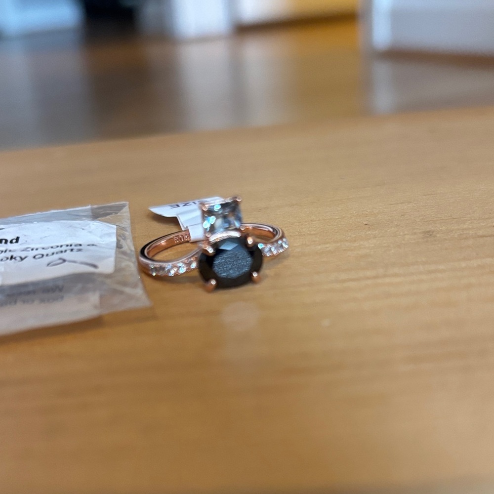 Elegant Black and Rose Gold Women's Ring - Bomb Party NEW size 9